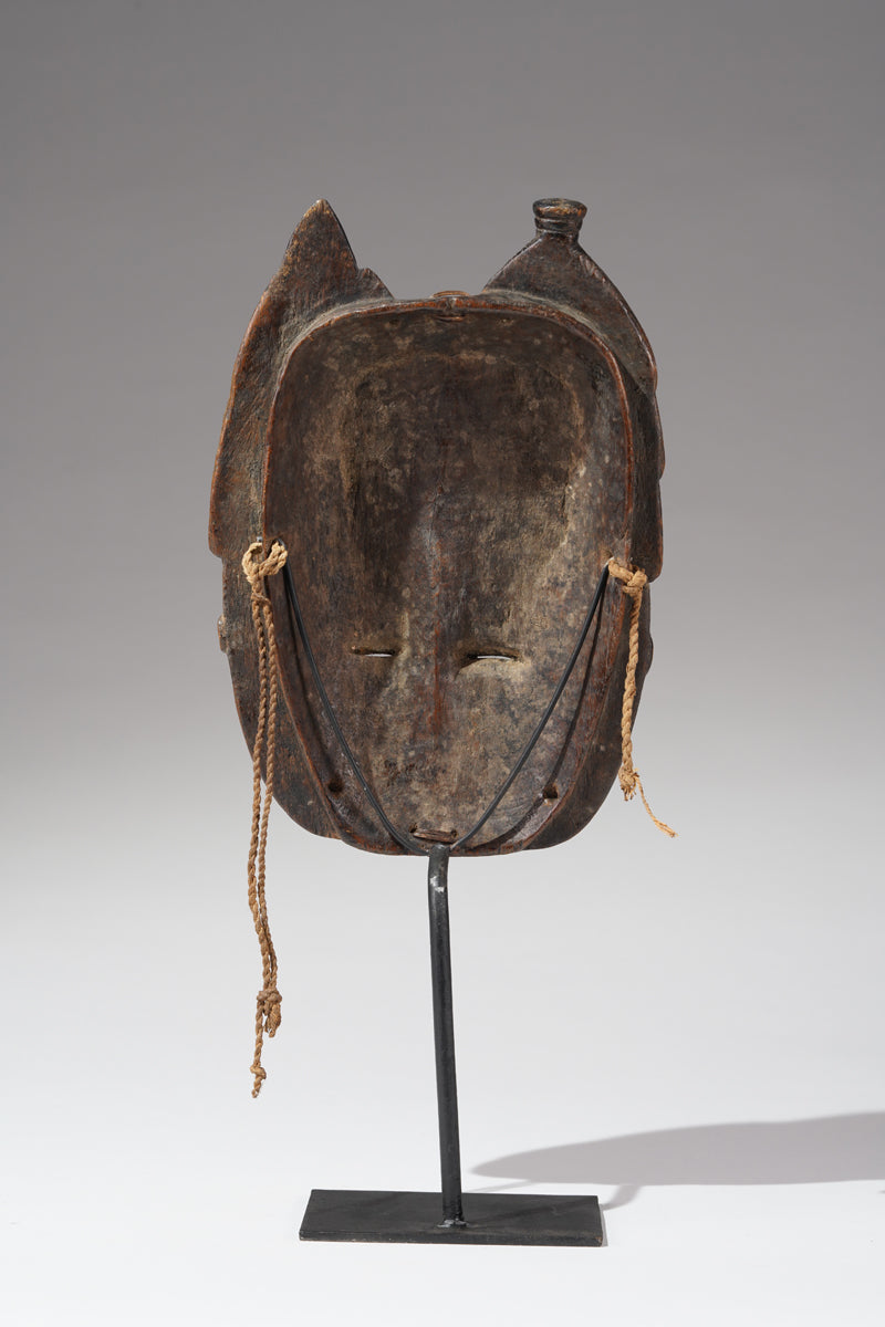 A double-head Baule mask