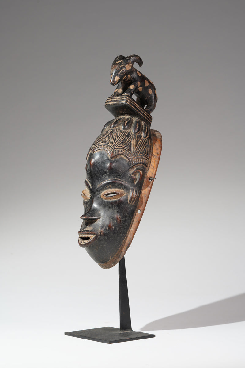 A Guro mask