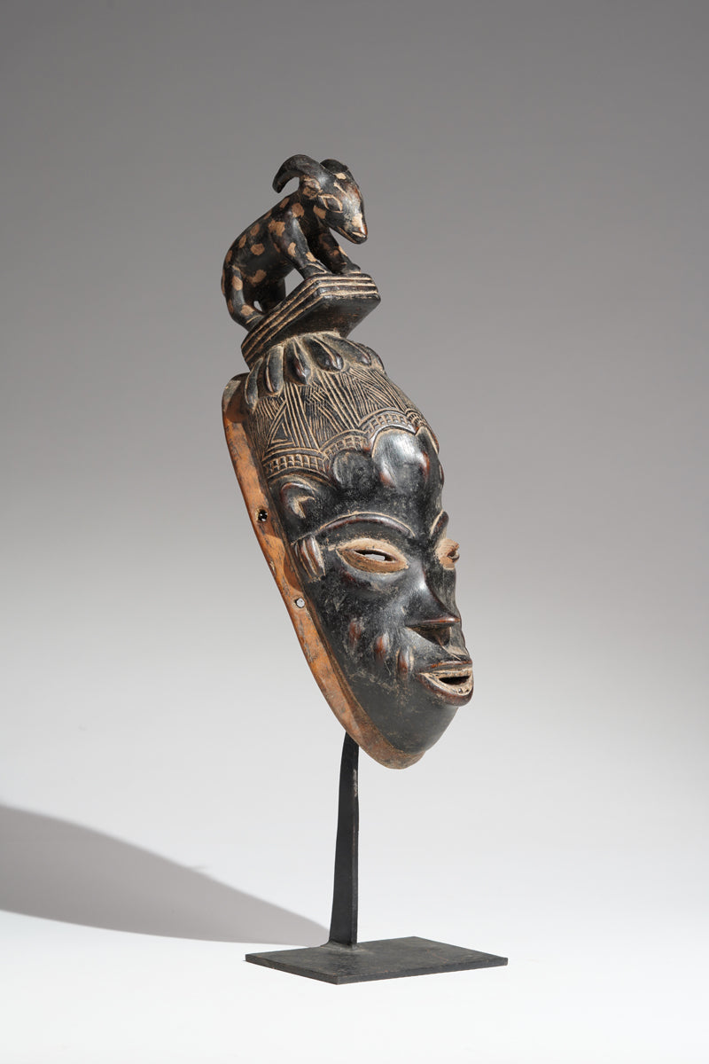 A Guro mask