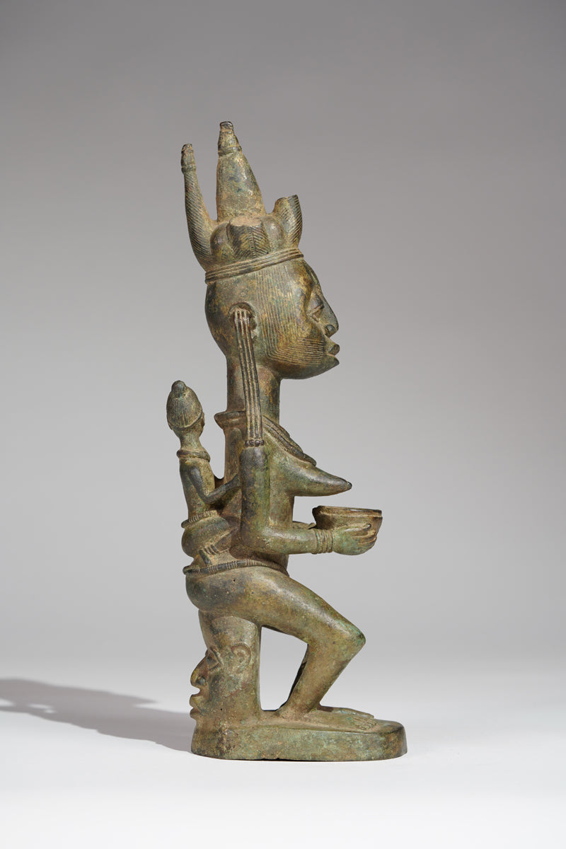 A fragmentary Afo bronze Maternity