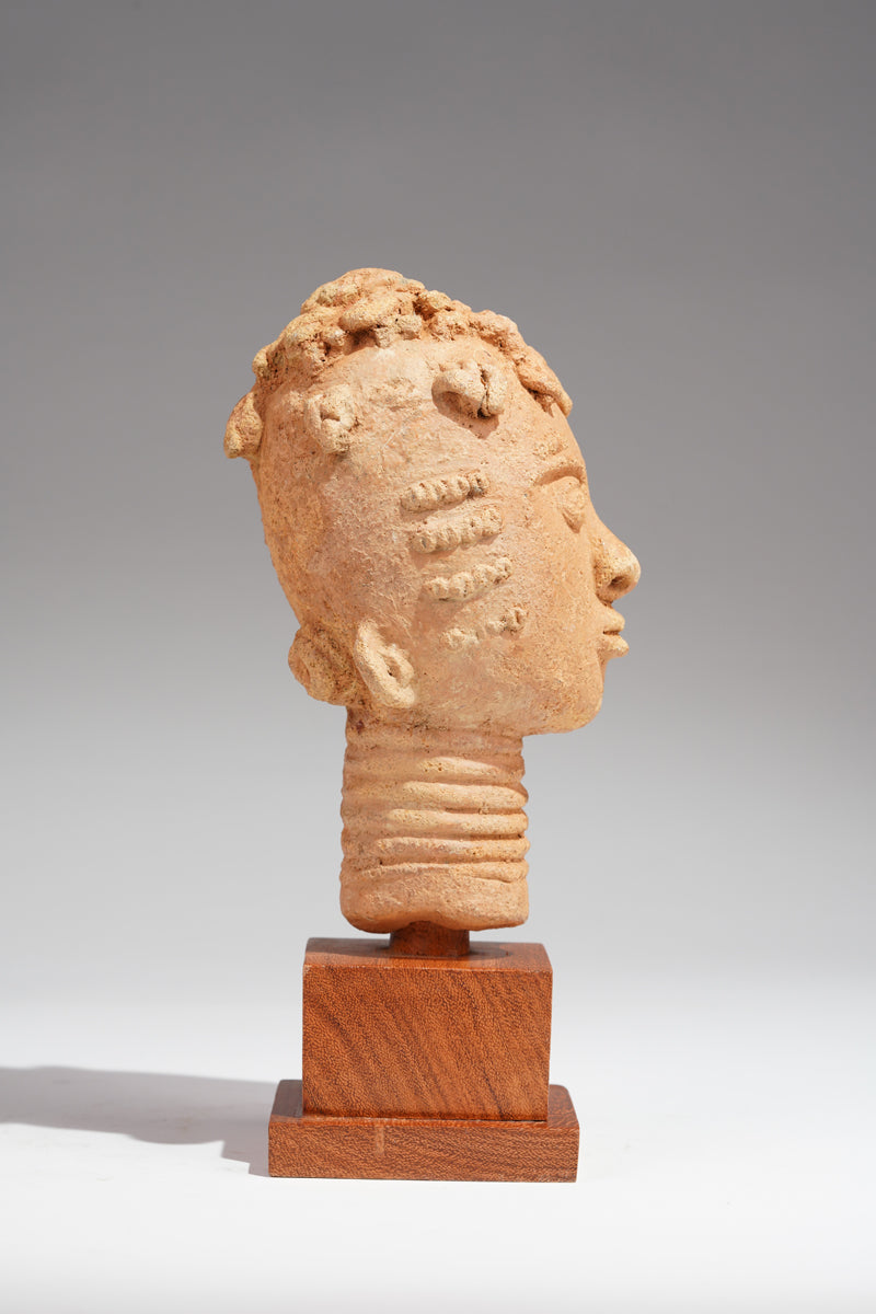 An Akan - Owin - terracotta head