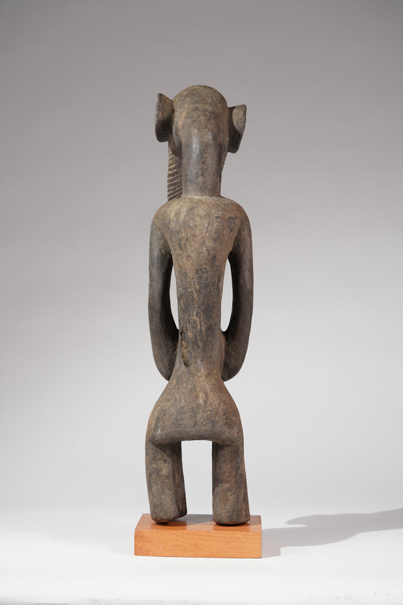 A Jukun statue