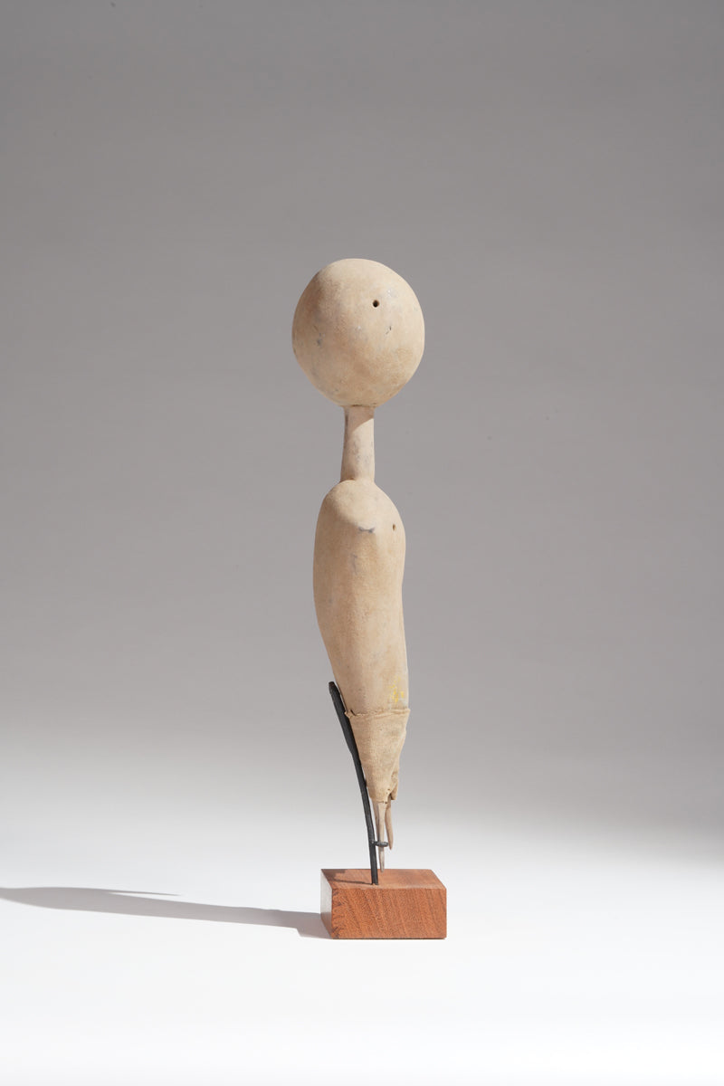 A Prampram sculptural couple