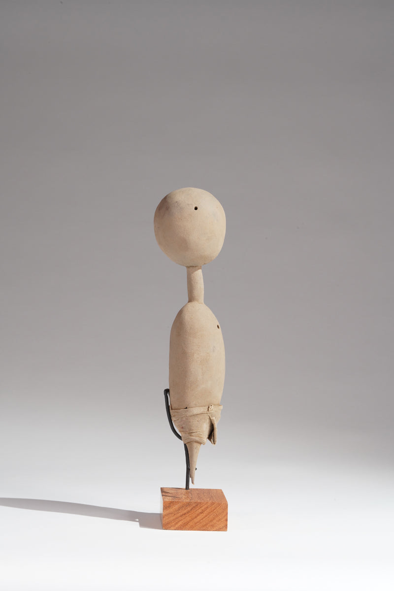 A Prampram sculptural couple