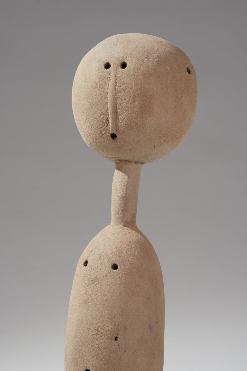 A Prampram sculptural couple