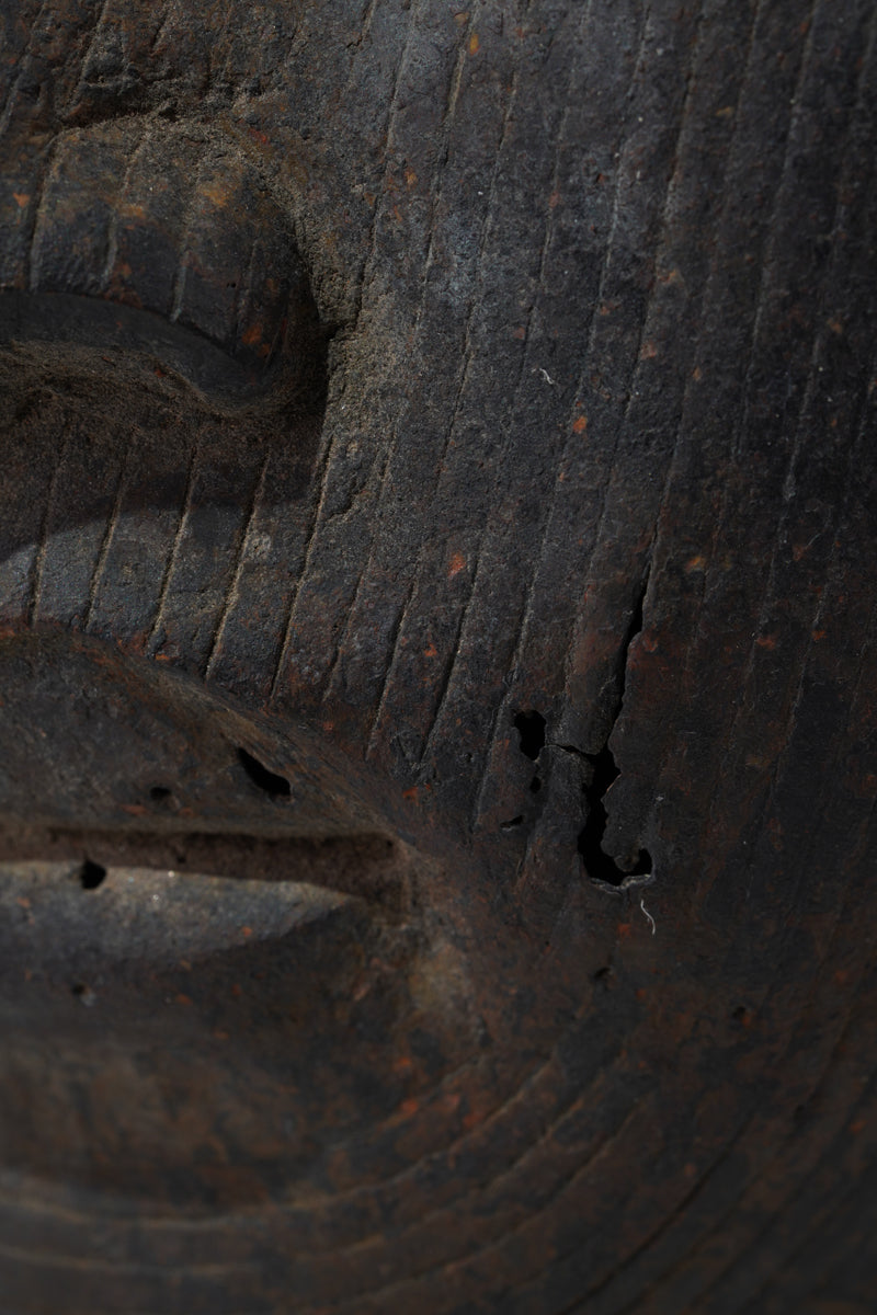 A naturalistic, thinwalled bronze head