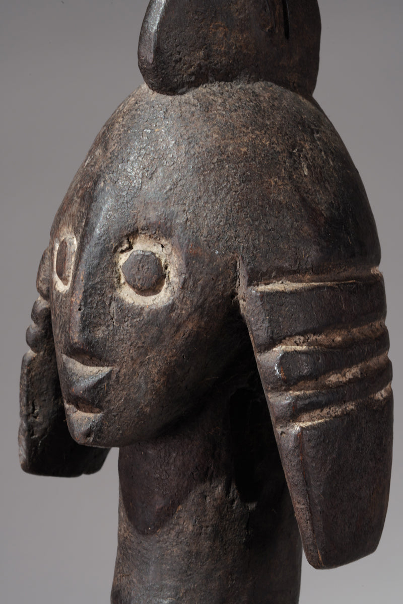 A double headed Mumuye sculpture