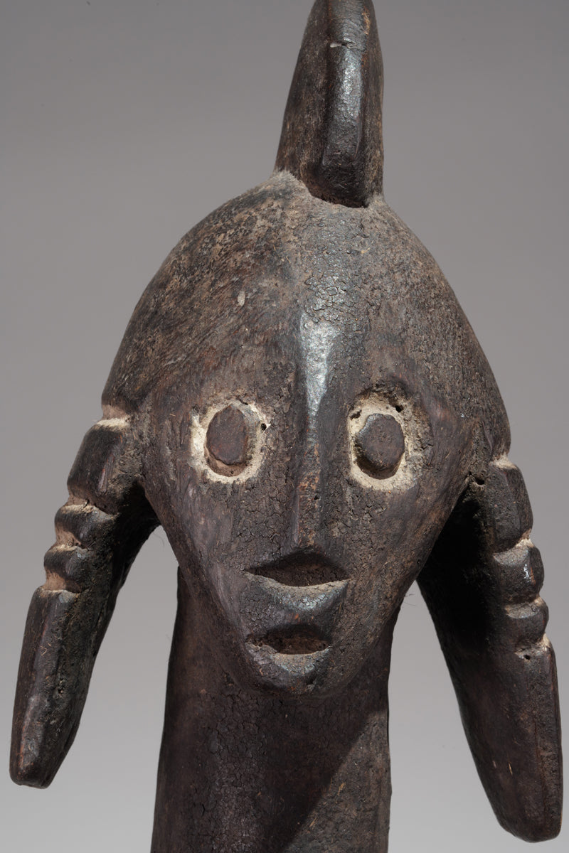 A double headed Mumuye sculpture