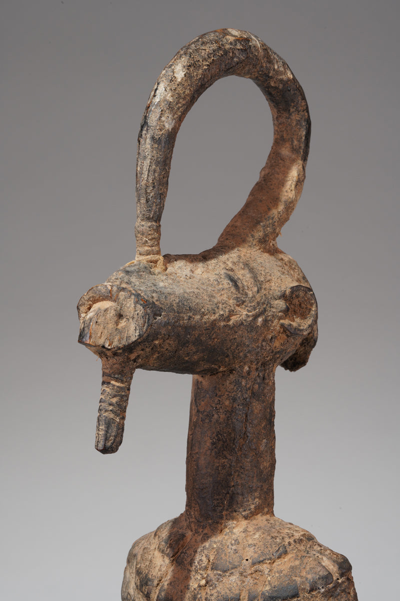 A sculpture of a Bobo dancer