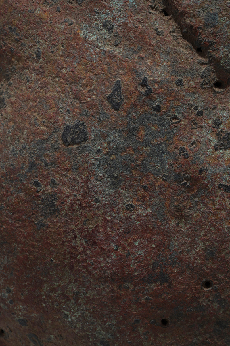 A naturalistic, thinwalled bronze head
