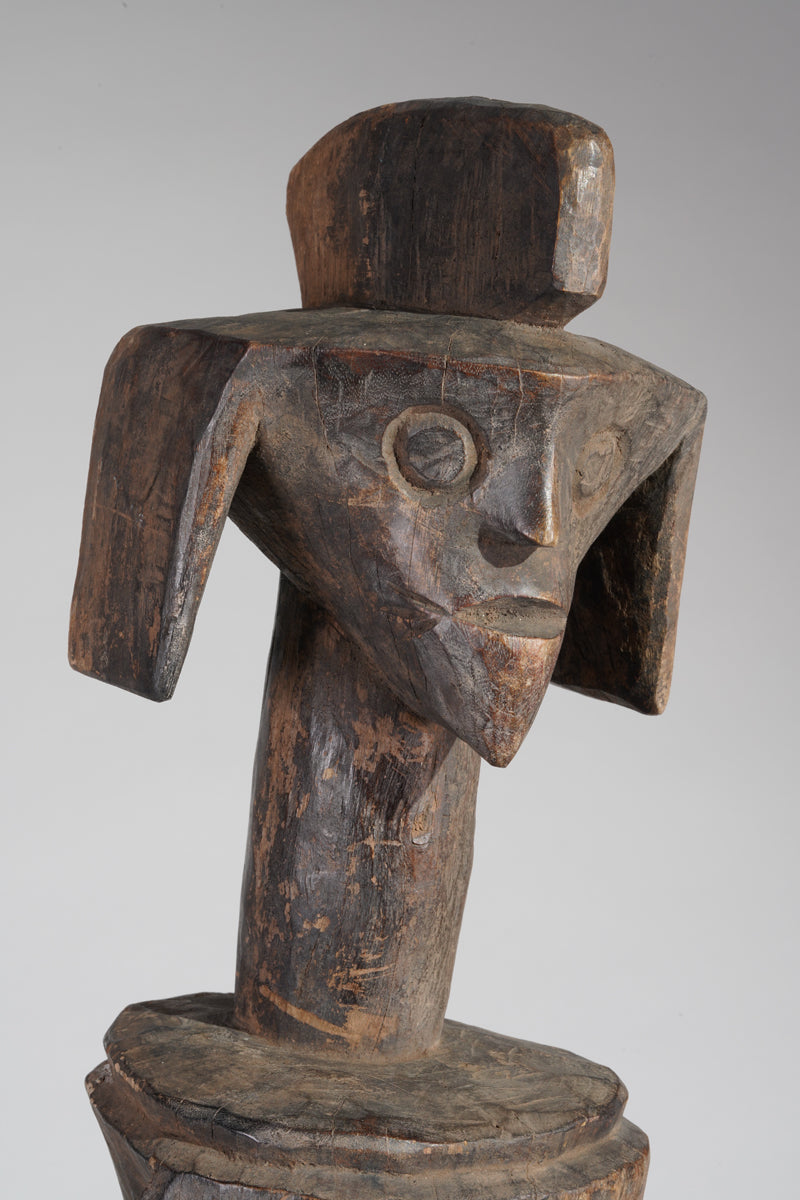 A Mumuye sculpture