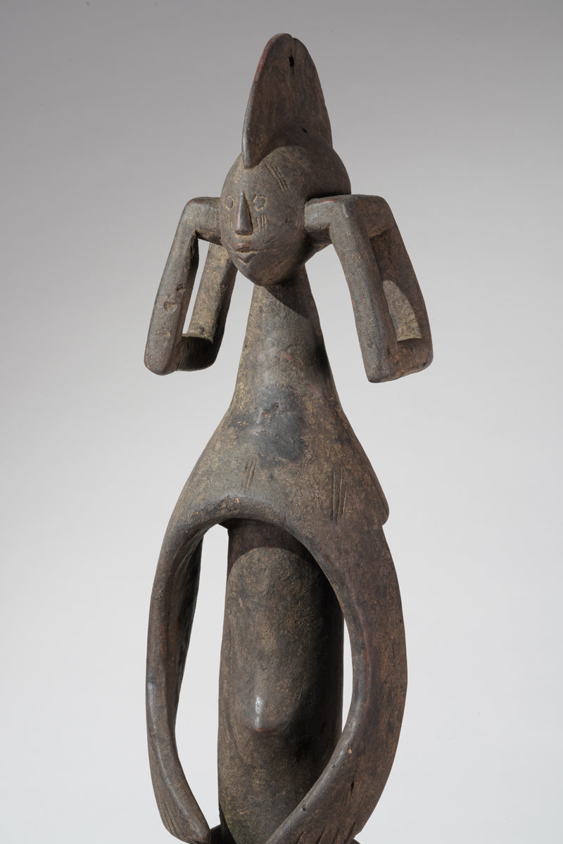 A Mumuye sculpture