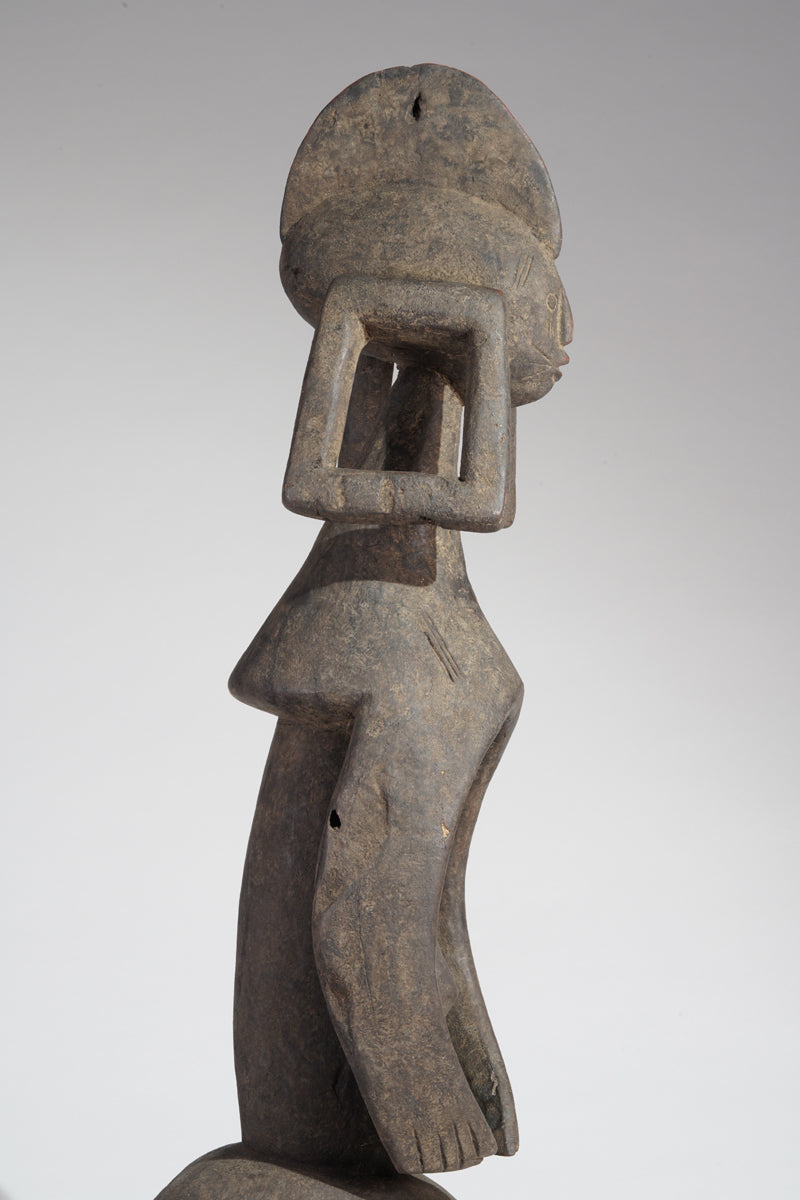 A Mumuye sculpture