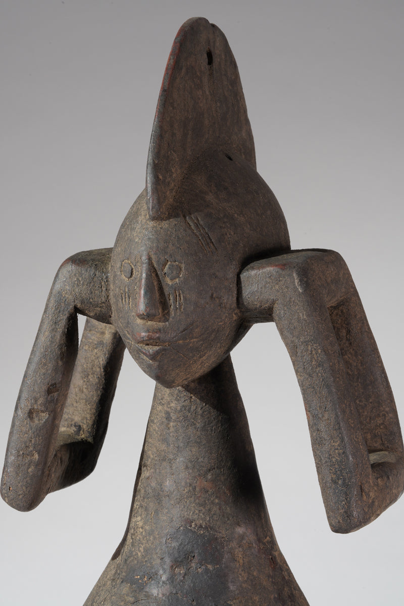 A Mumuye sculpture