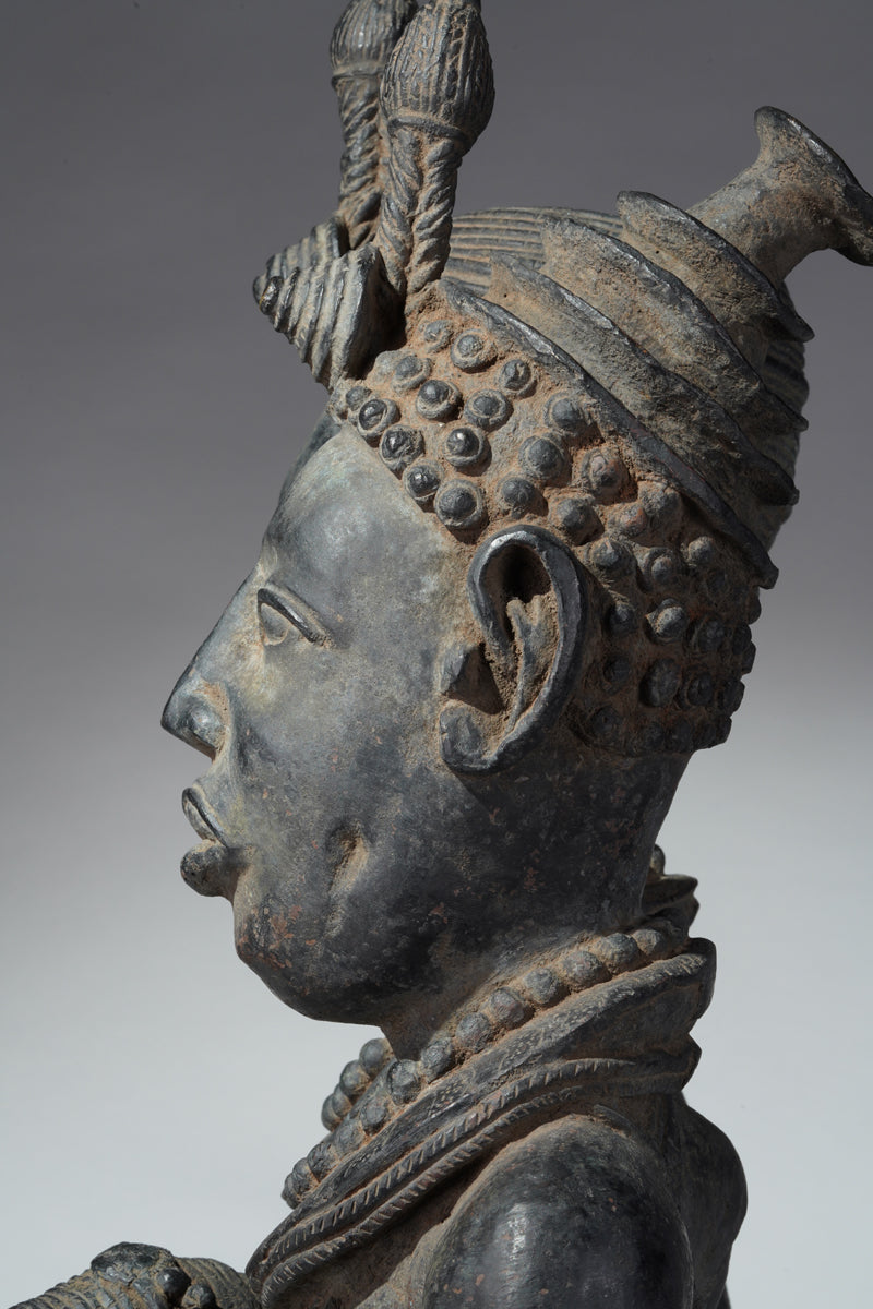 A bronze couple