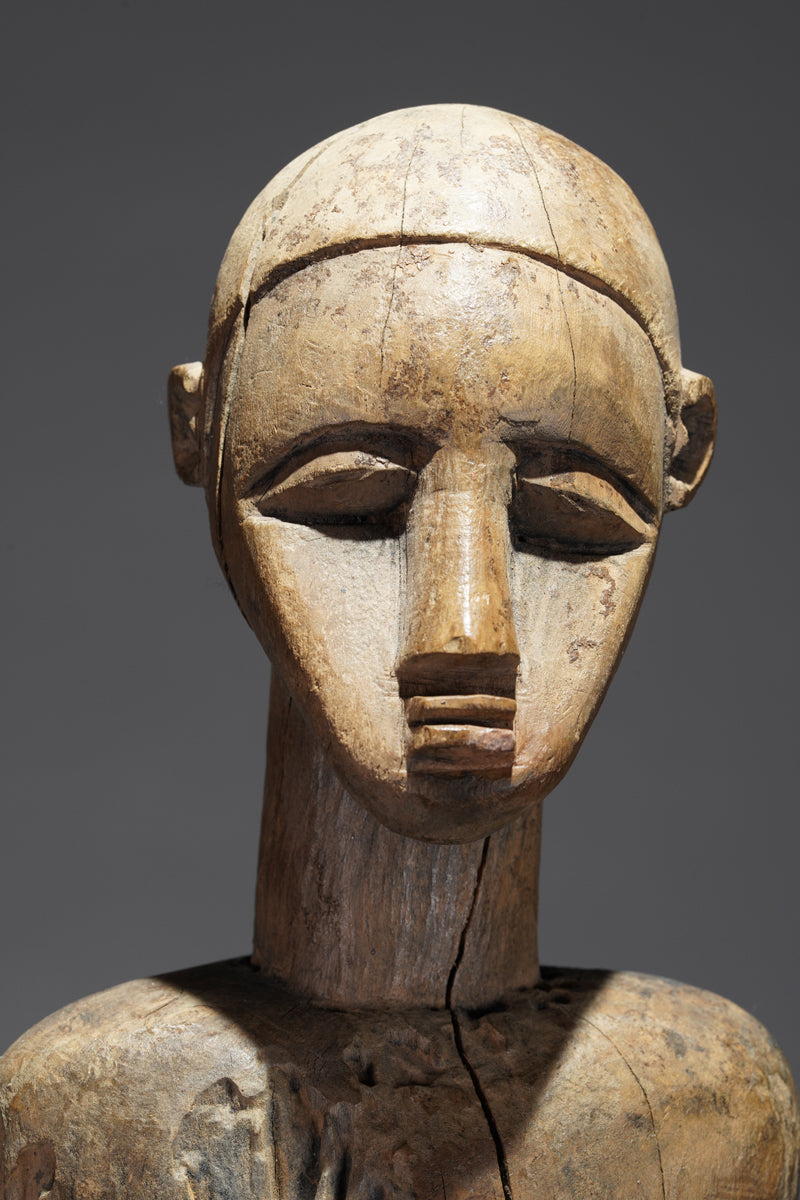 A male sculpture attributed to Bimtiote Dah