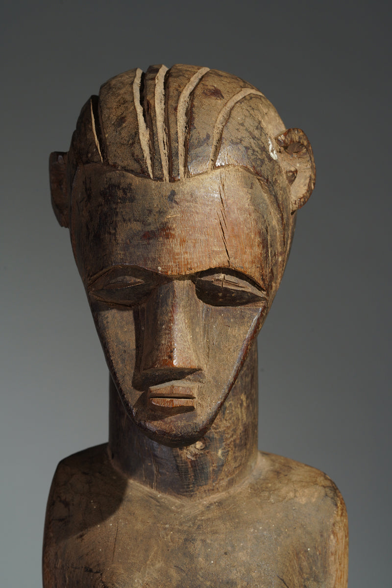 A male sculpture attributed to Bimtiote Dah
