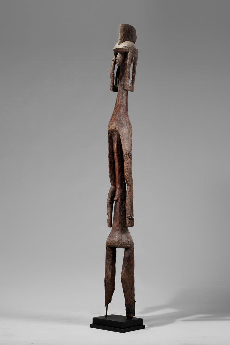 A very tall Mumuye sculpture