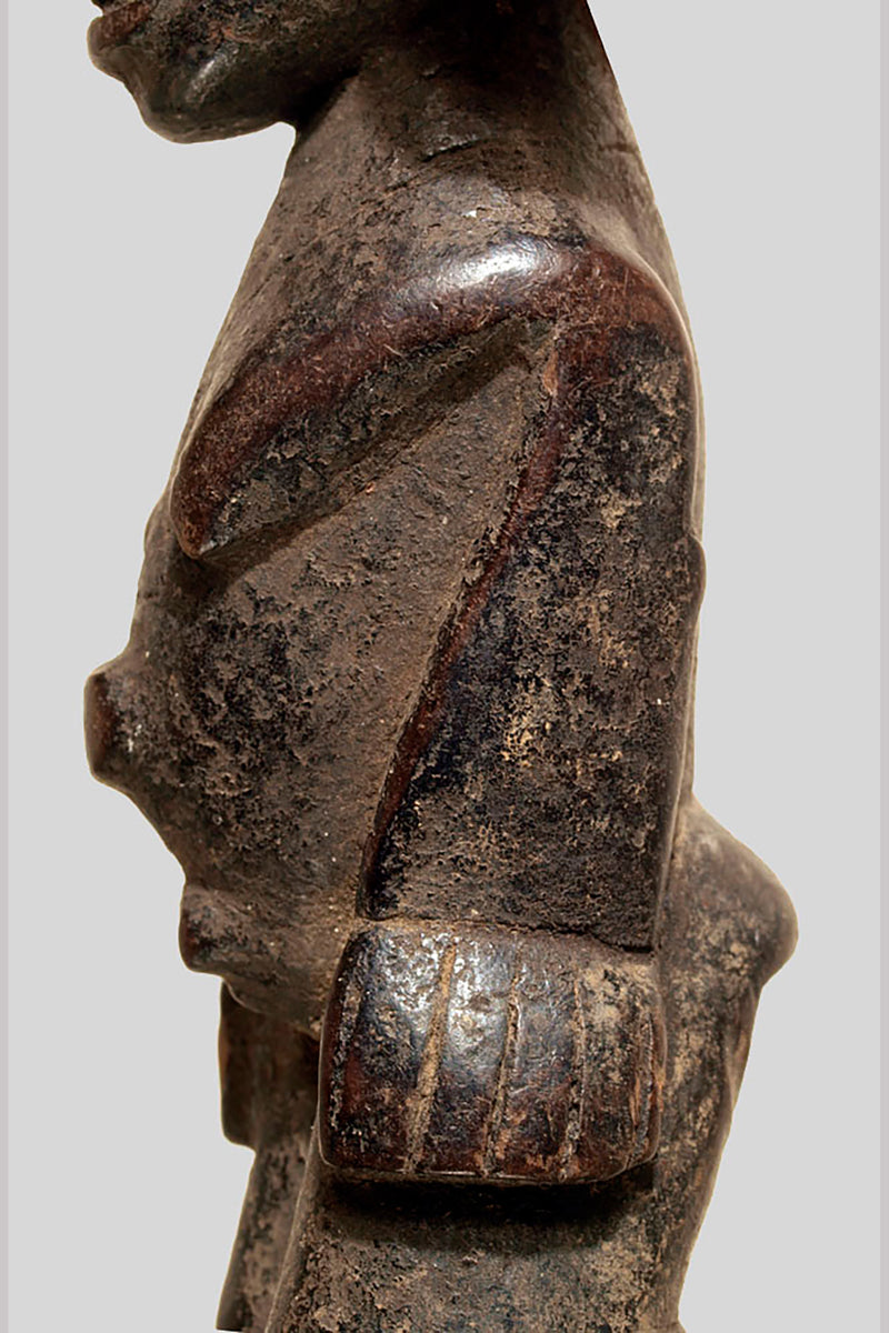 A fragmentary Lobi sculpture