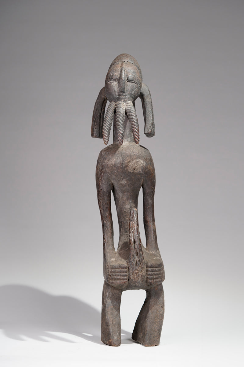 An outstanding Jukun sculpture