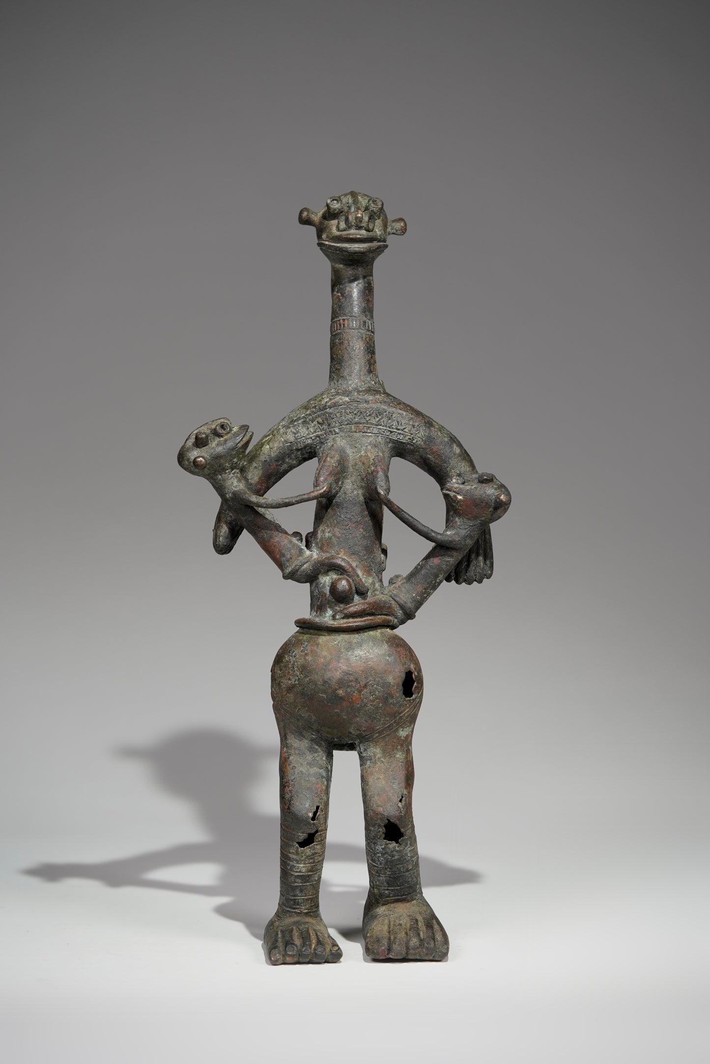 A female Tikar sculpture