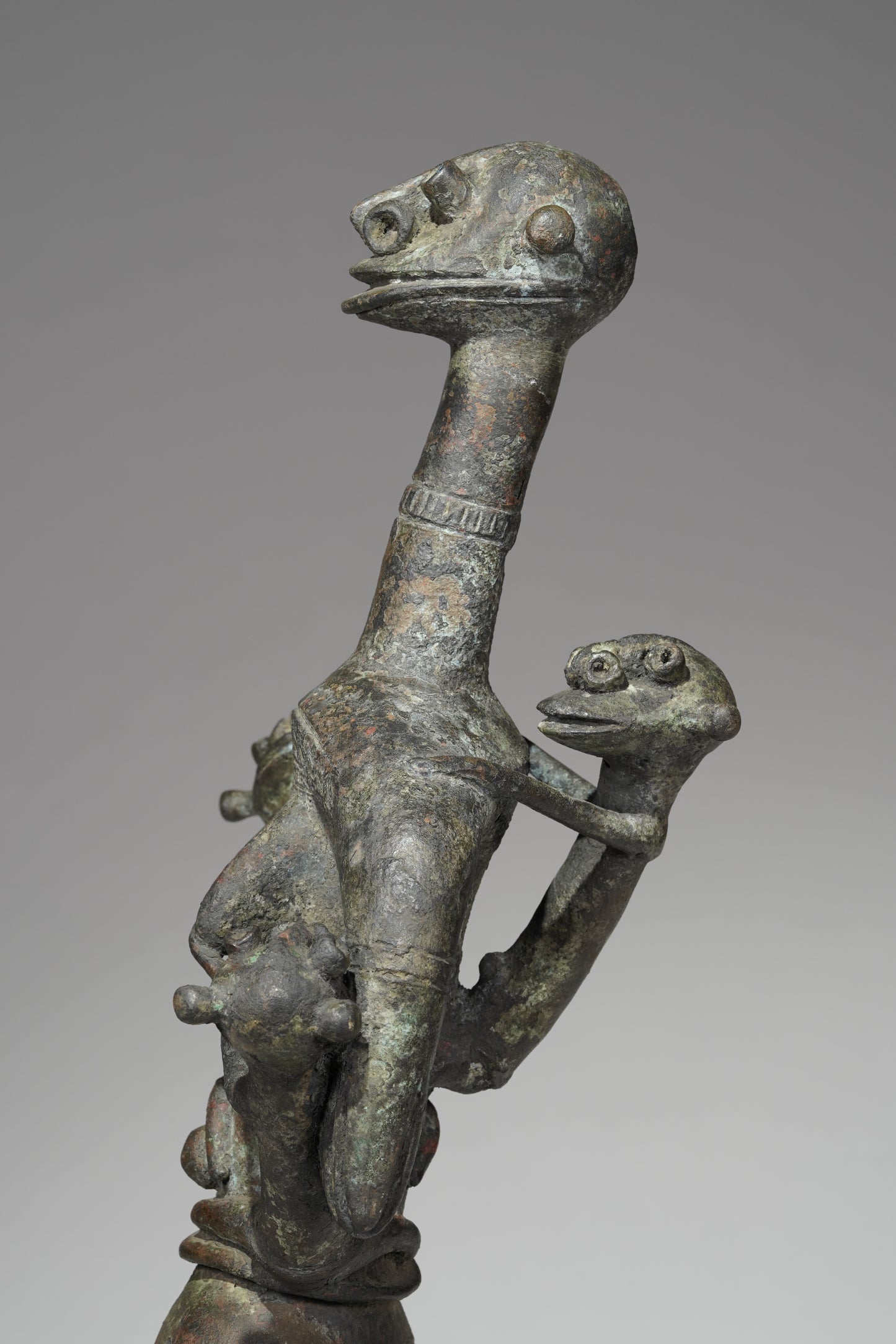 A female Tikar sculpture