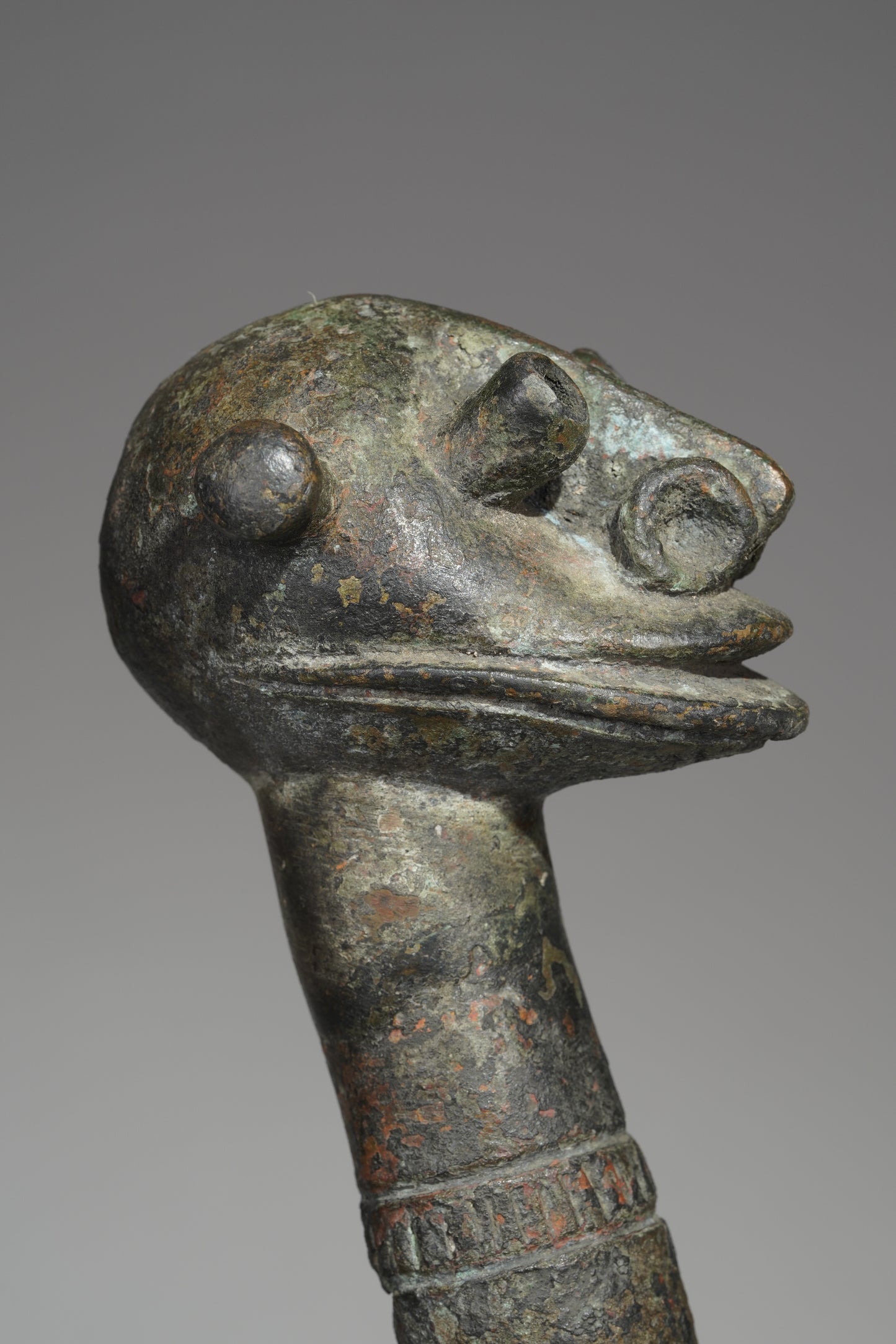 A female Tikar sculpture