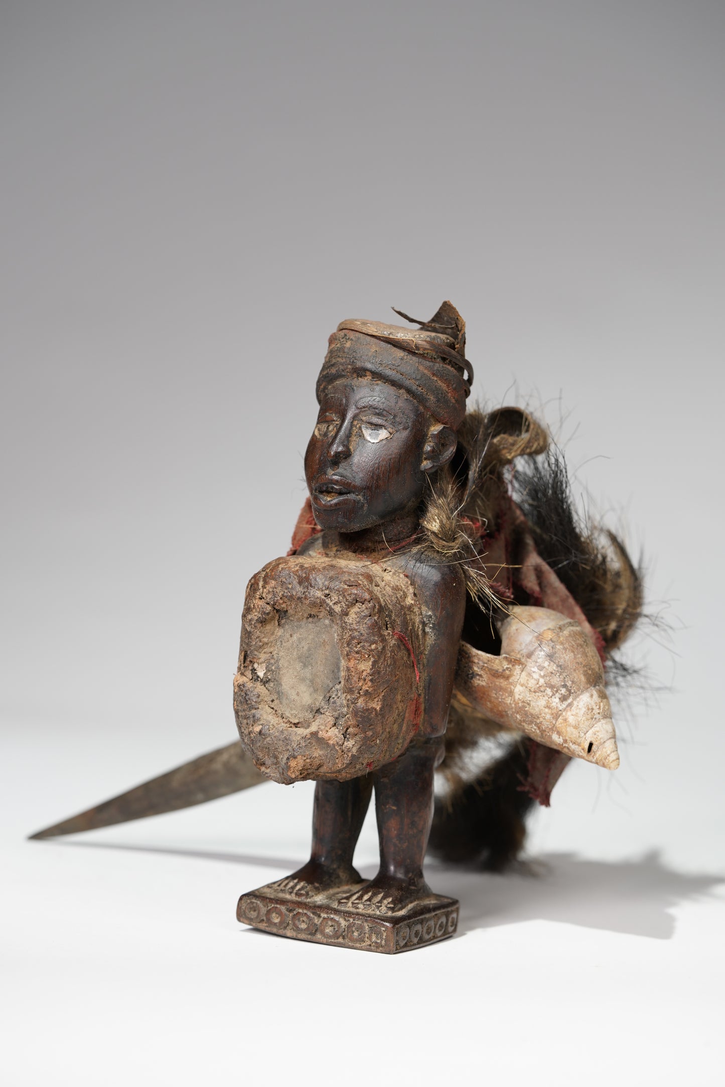 A small Bakongo/Vili power fetish figure