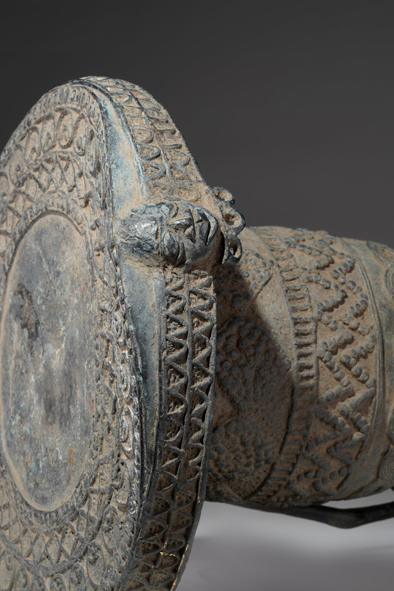An Afo bronze stool