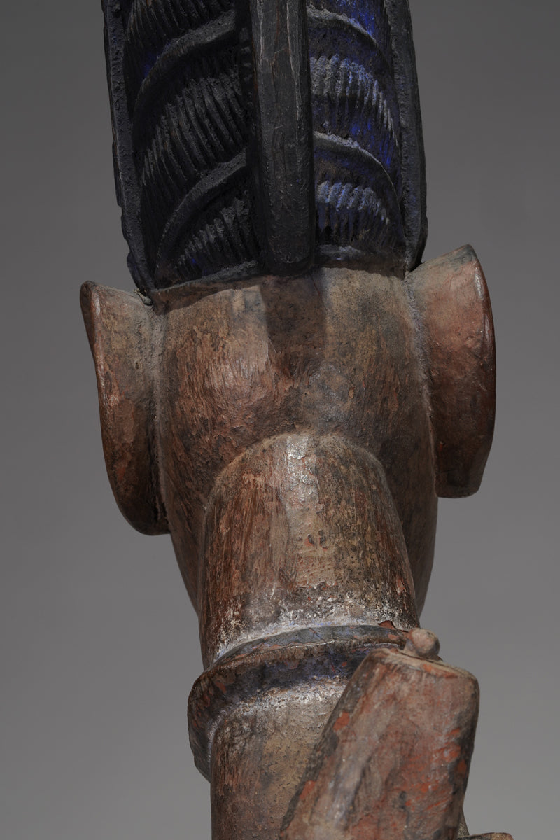 A Yoruba pole carving