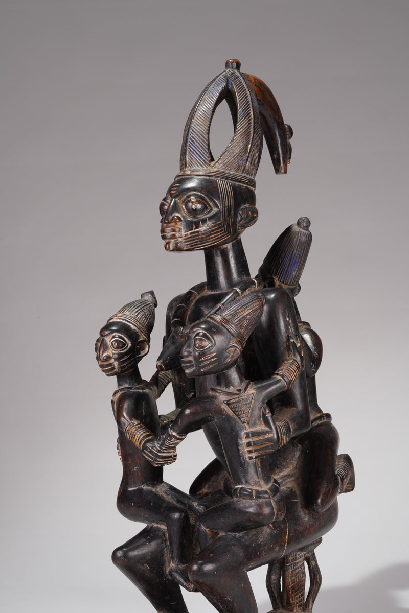 A Yoruba maternity figure