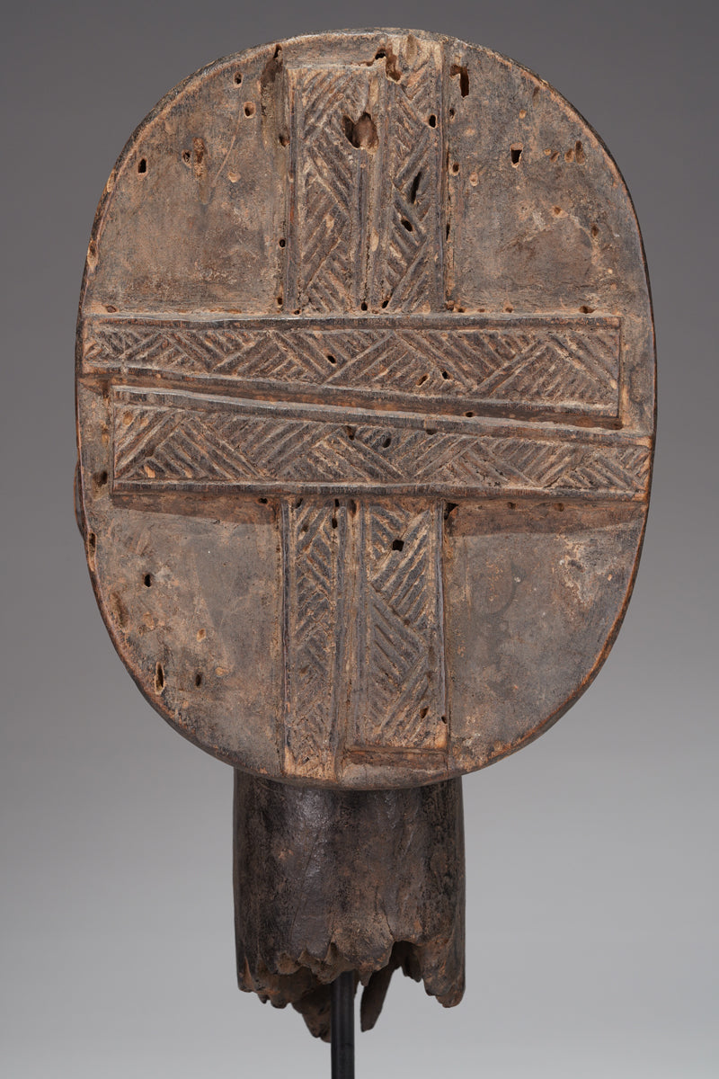 A fragmented Hemba head