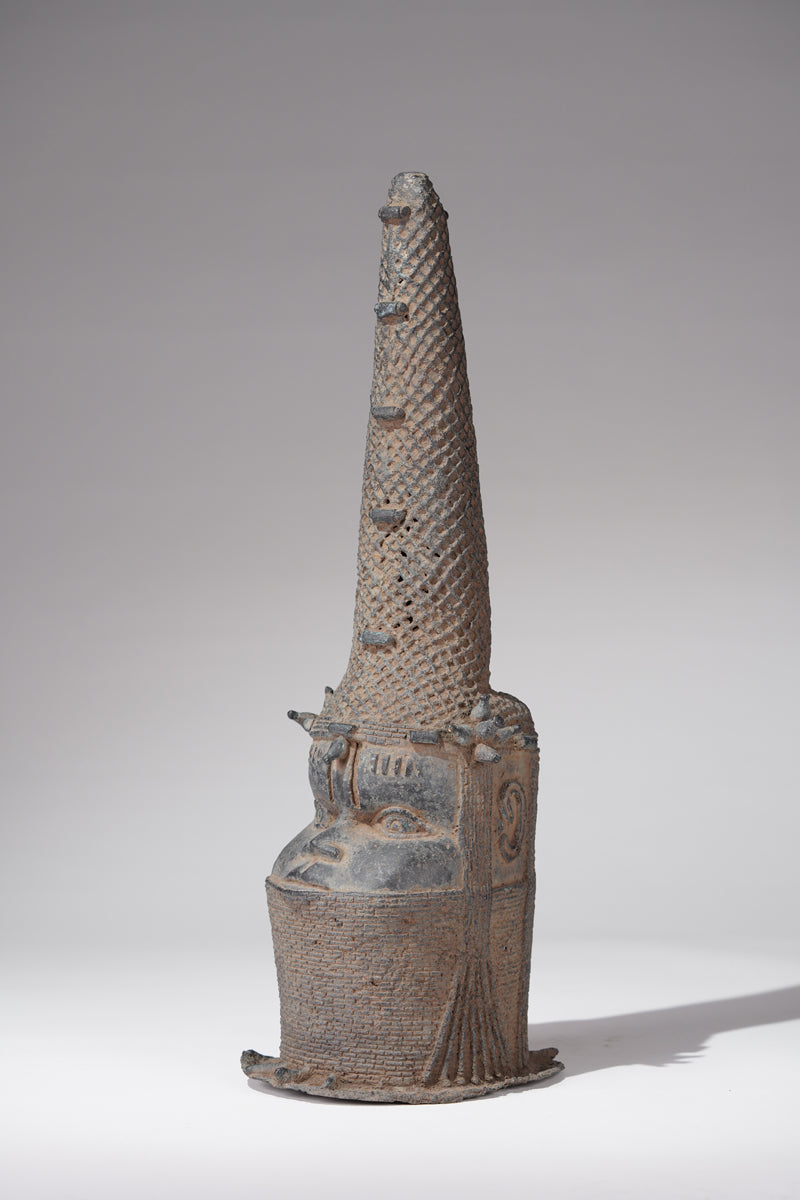 A Queen mother bronze head