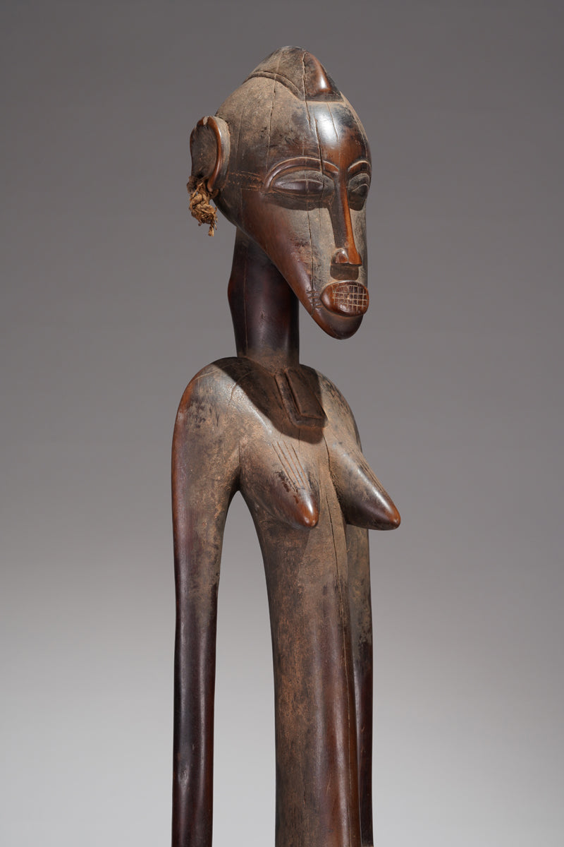 A female Débéle from the Sikasso region