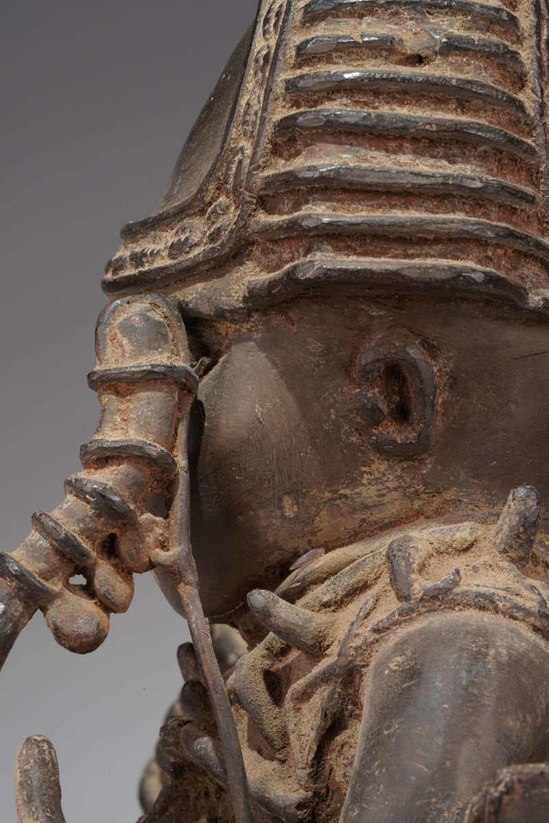 A bronze sculpture in the style of Ife