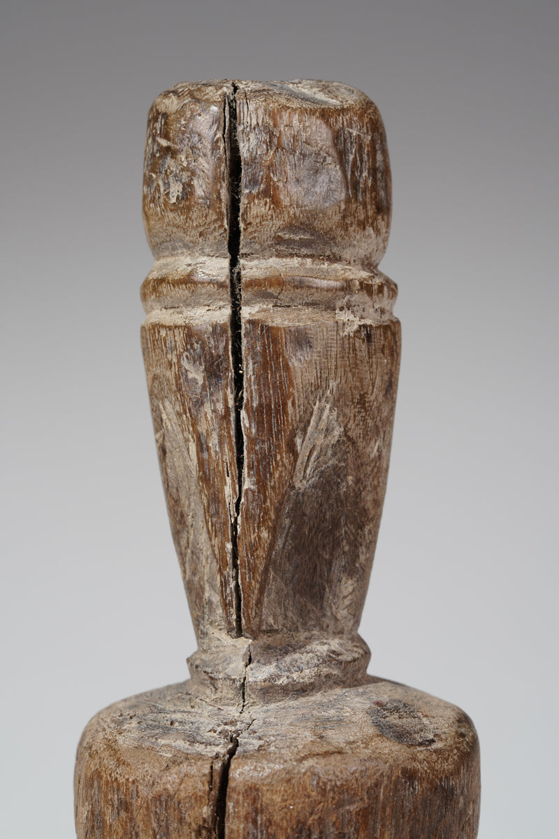 An atypical, small Moba sculpture