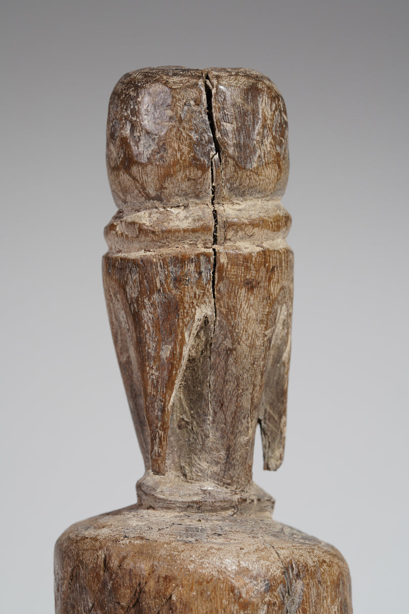 An atypical, small Moba sculpture