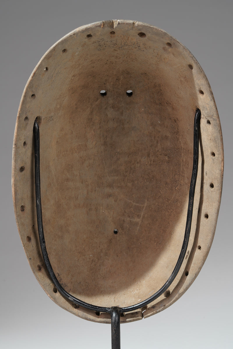 A PramPram mask