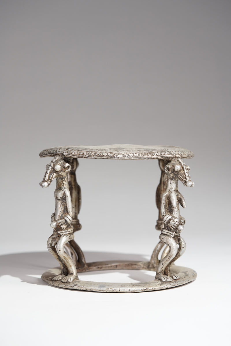 A Lobi/Gan circular aluminium tabouret