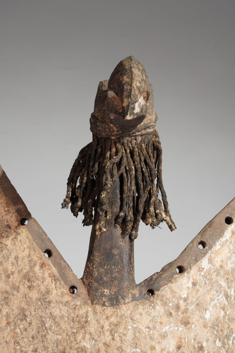 A Tussian mask