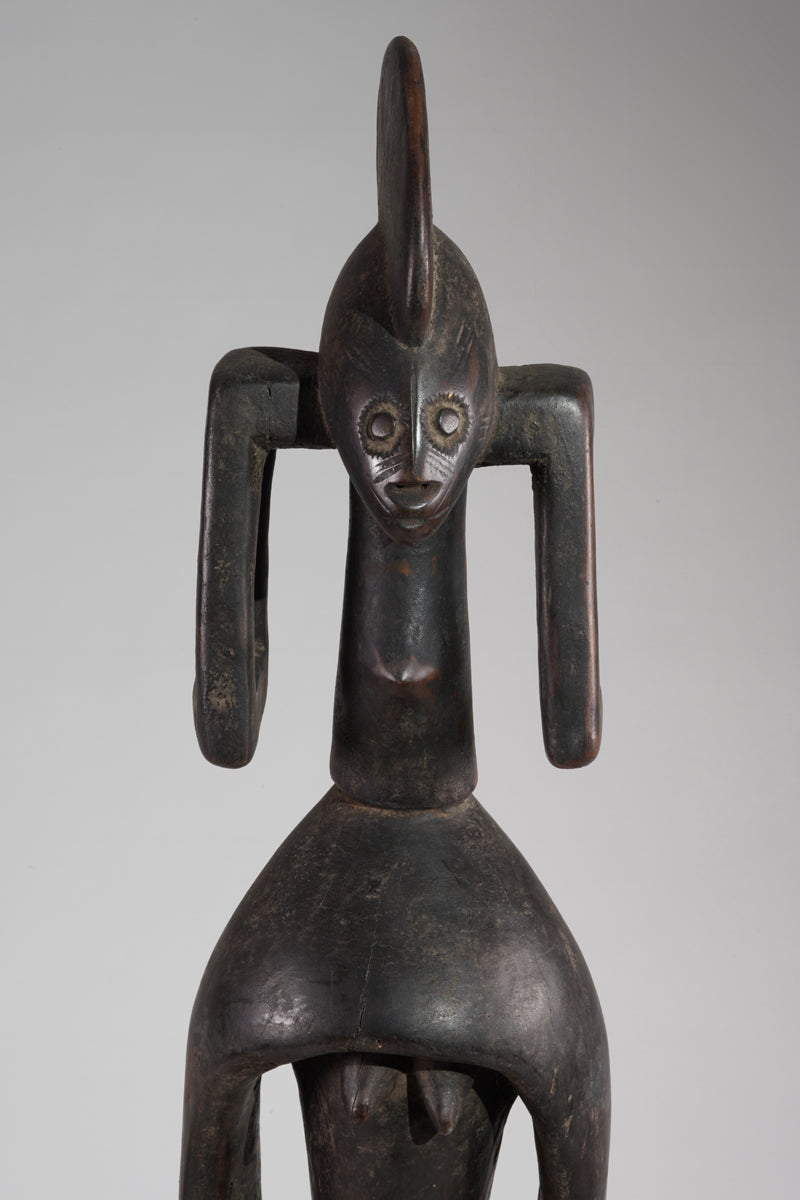A female Mumuye sculpture
