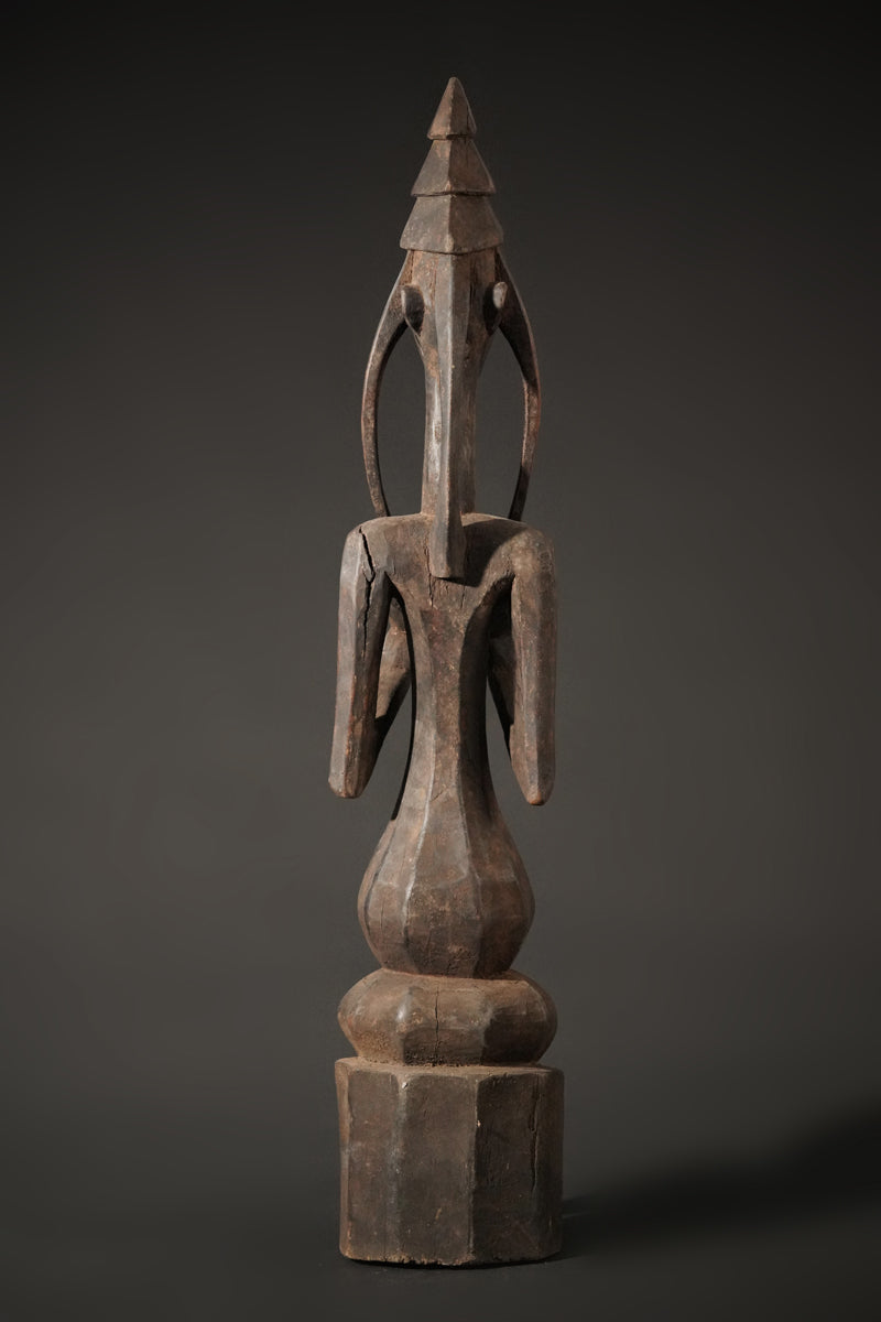 A Bamana Gwandusu Araba seated