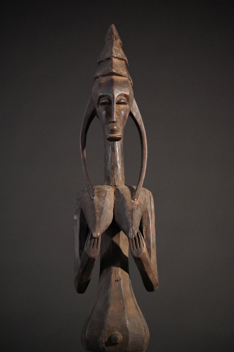 A Bamana Gwandusu Araba seated