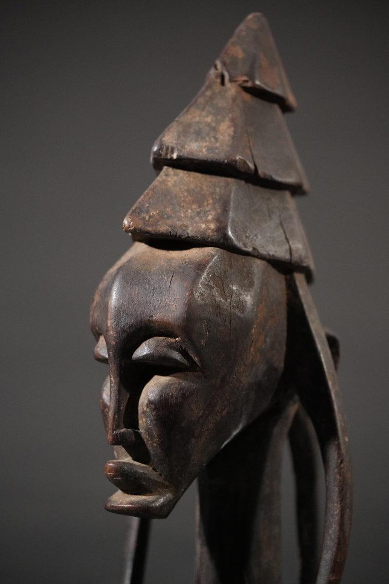 A Bamana Gwandusu Araba seated
