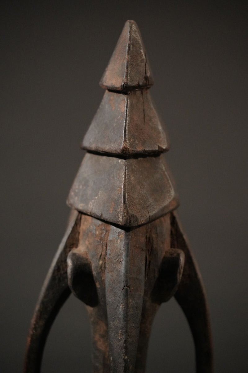 A Bamana Gwandusu Araba seated