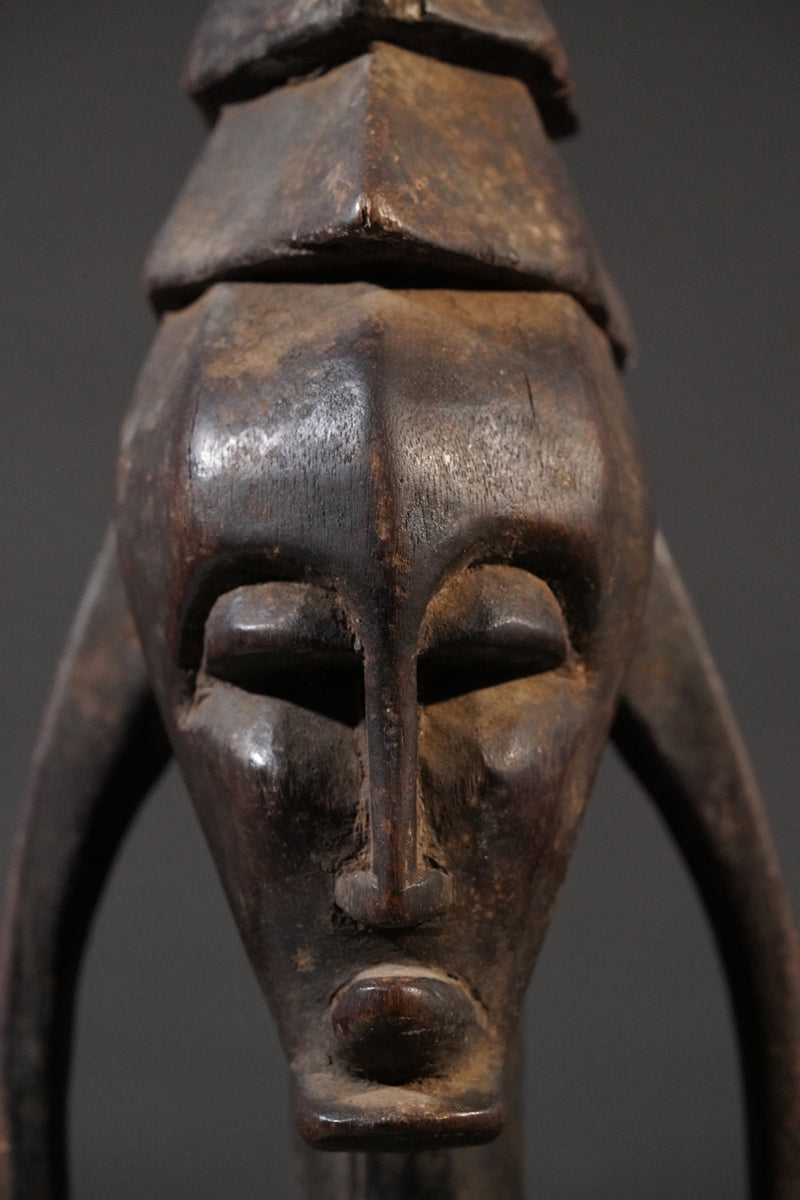 A Bamana Gwandusu Araba seated