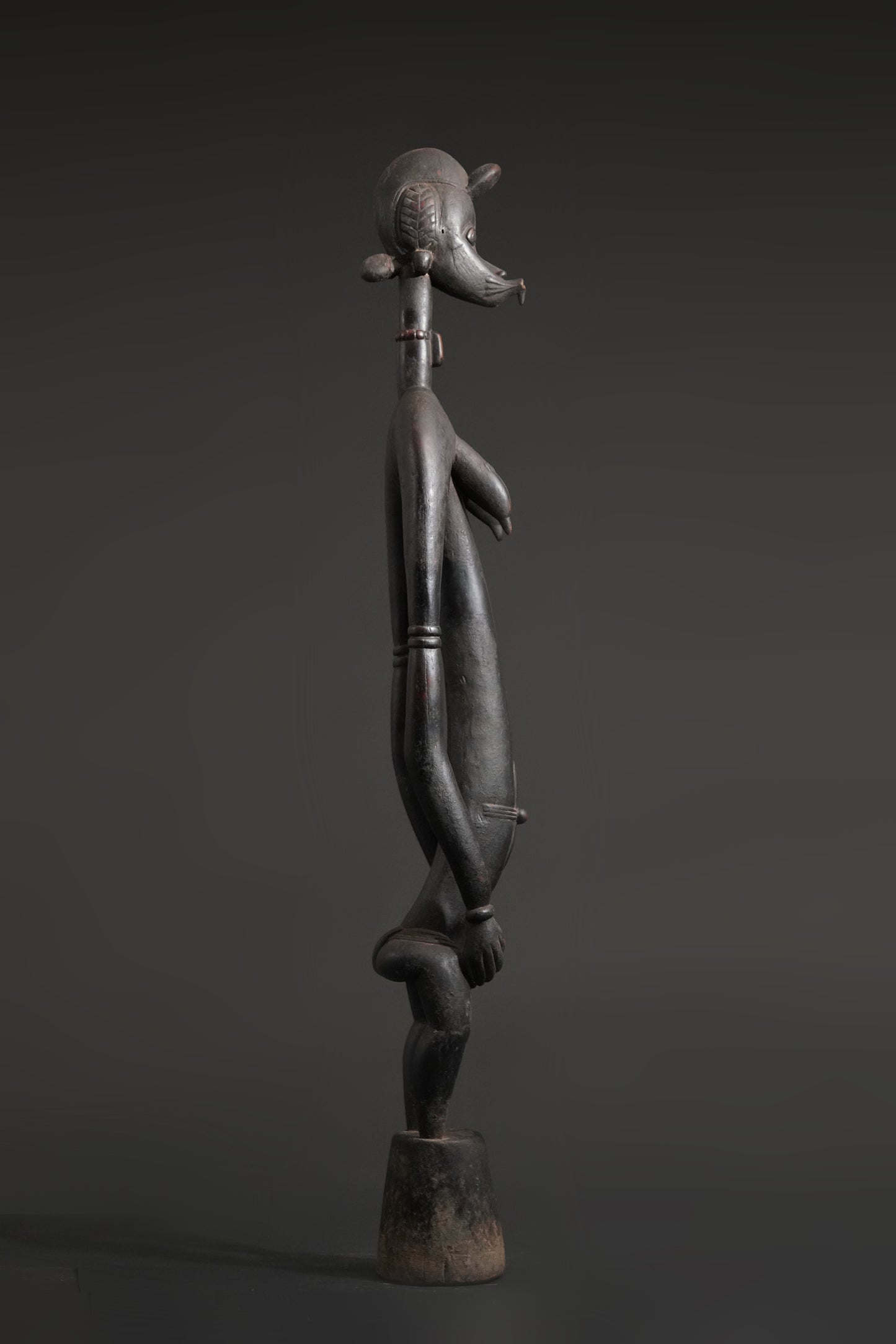 A female Senufo Rhythm Pounder