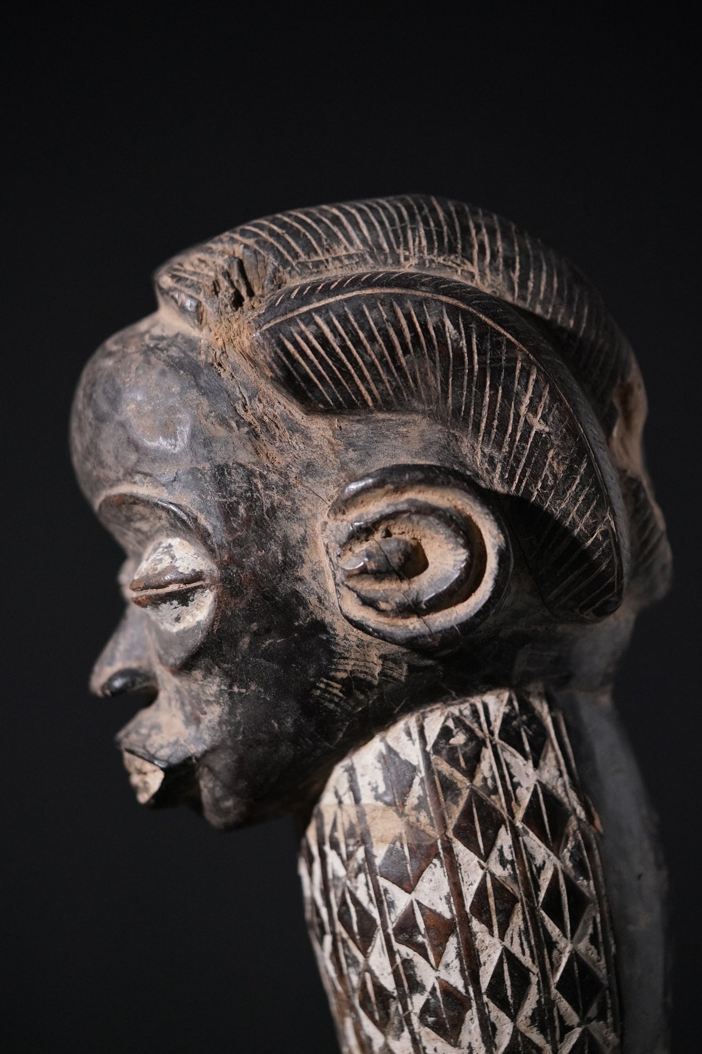 A female Bété sculpture