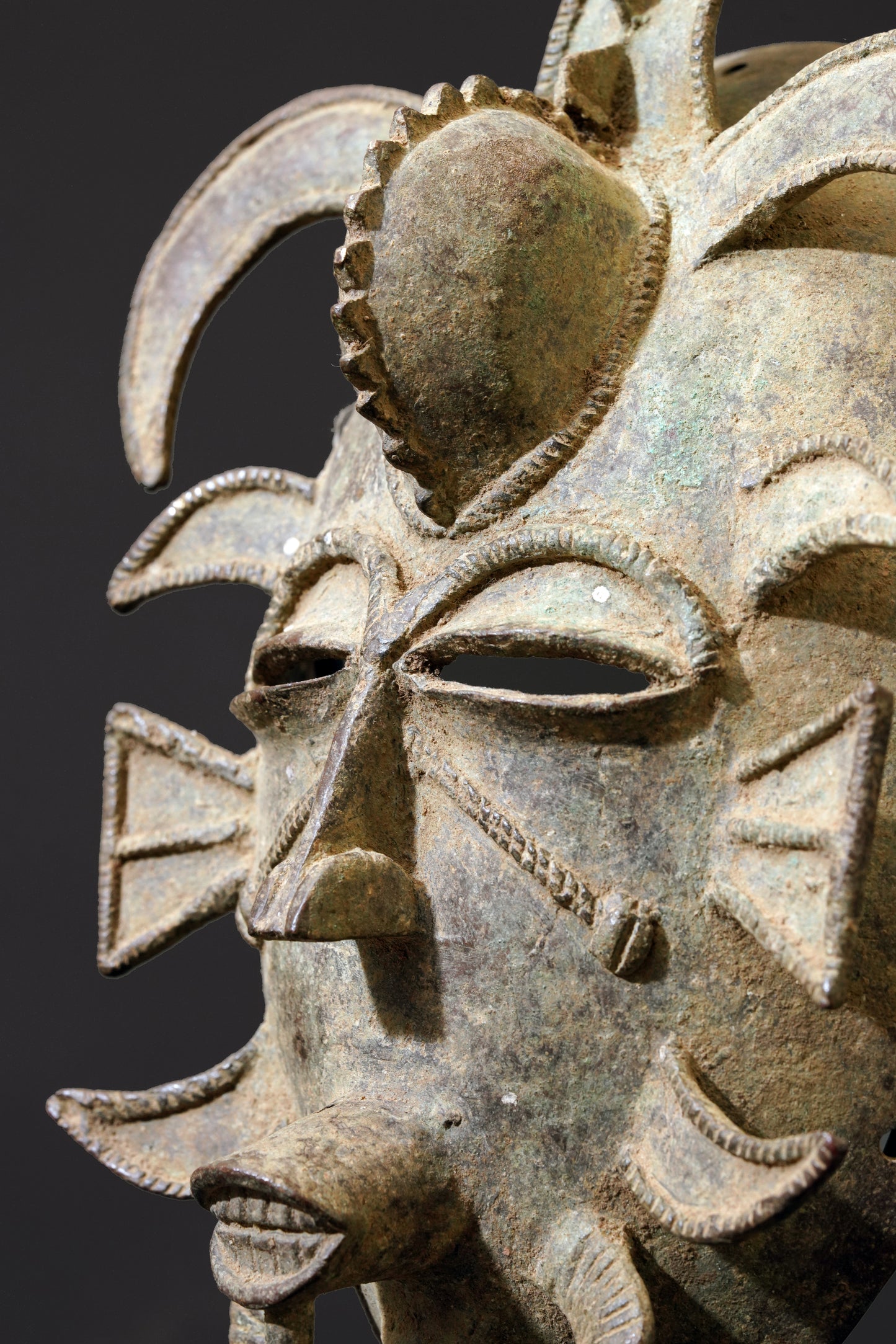 A Senufo Kpelié mask