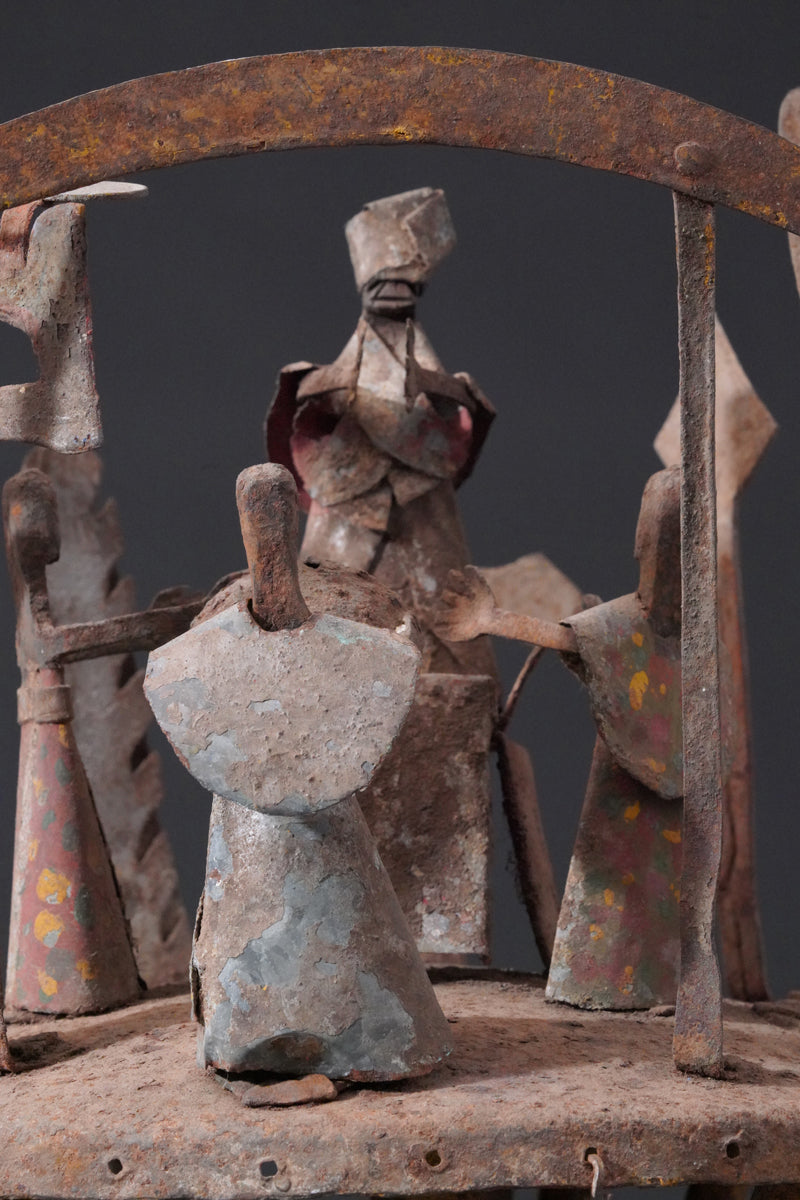 A portable iron Fon altar called asen
